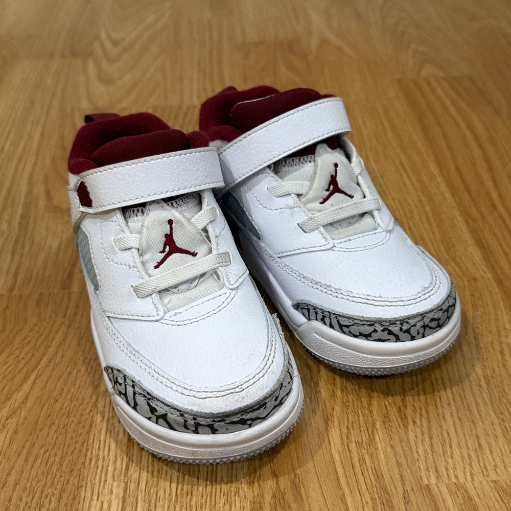 Jordan Spizike Low Red/White Toddler Sneakers (Size 9) - Picture 5 of 8